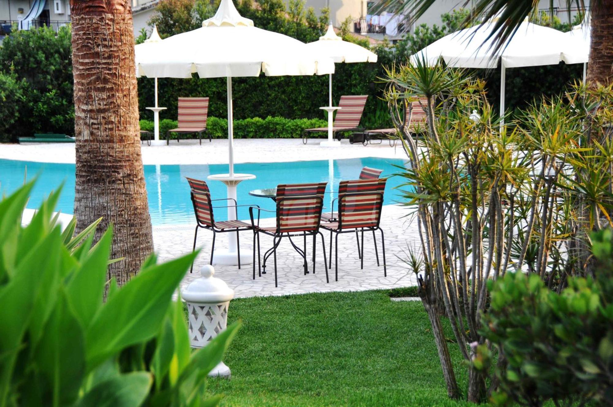 Hotel Alcantara Di Charme Adults Only