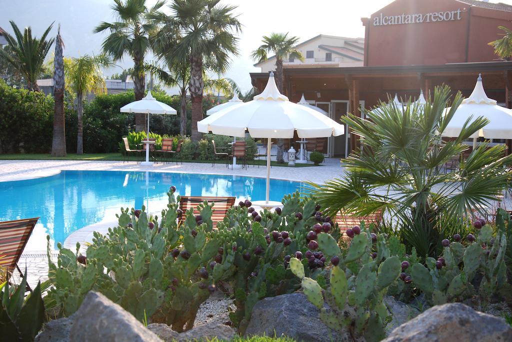 Hotel Alcantara Di Charme Adults Only 4*